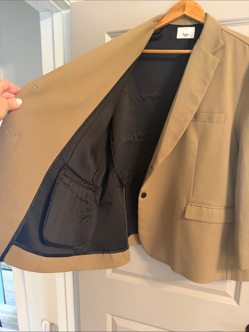 Frankie Shop Taupe Oversized Blazer very chic. Size is OS but fits like a 10/12 - Picture 15 of 15